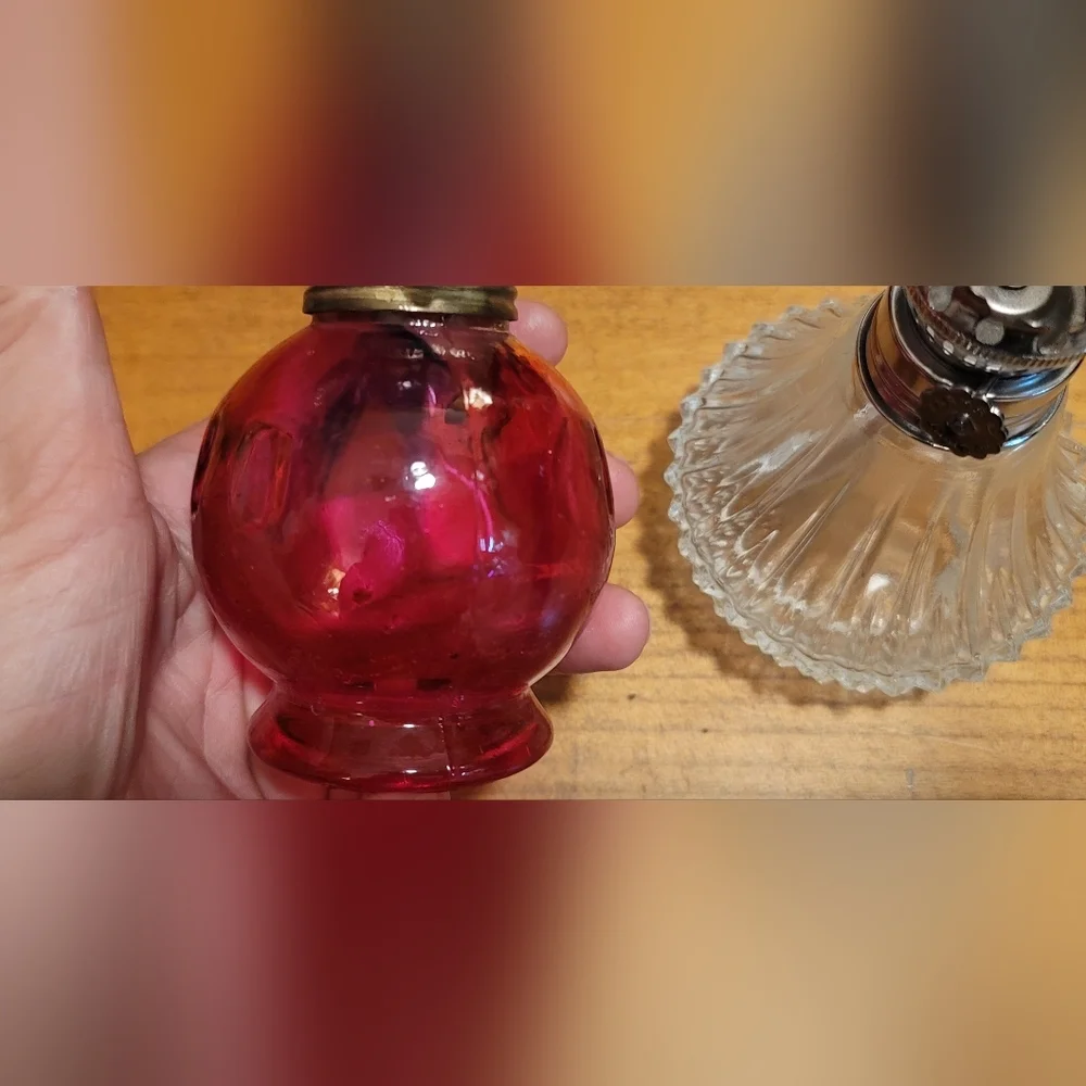 Lamplight Farms Clear Glass Mini Oil Kerosene Light no top + Hong Kong pink lamp